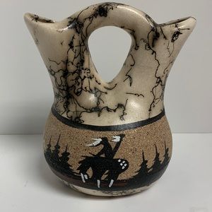 Custom Native American Made Horsehair Navajo Wedding Vase, Tan/Brown